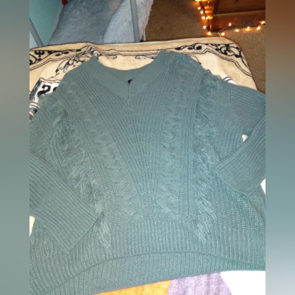 Gorgeous green sweater